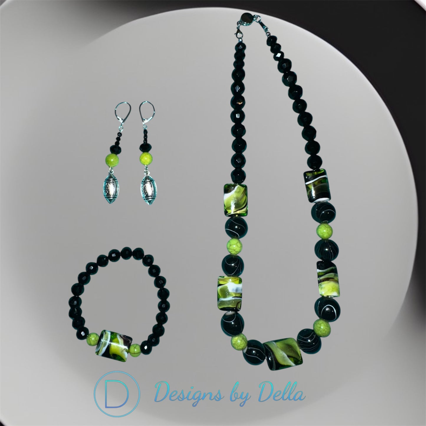 19” BLACK, WHITE AND GREEN MARBLE BEAD NECKLACE SET ￼￼